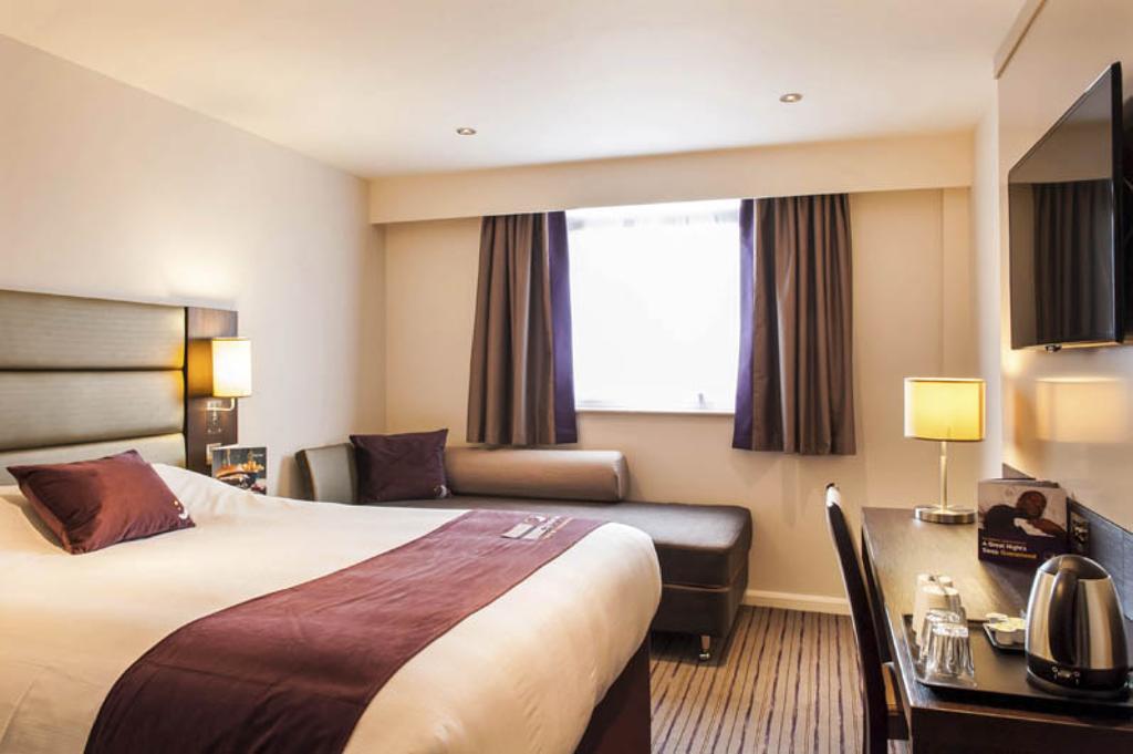 Premier Inn Дънфърмлин Стая снимка