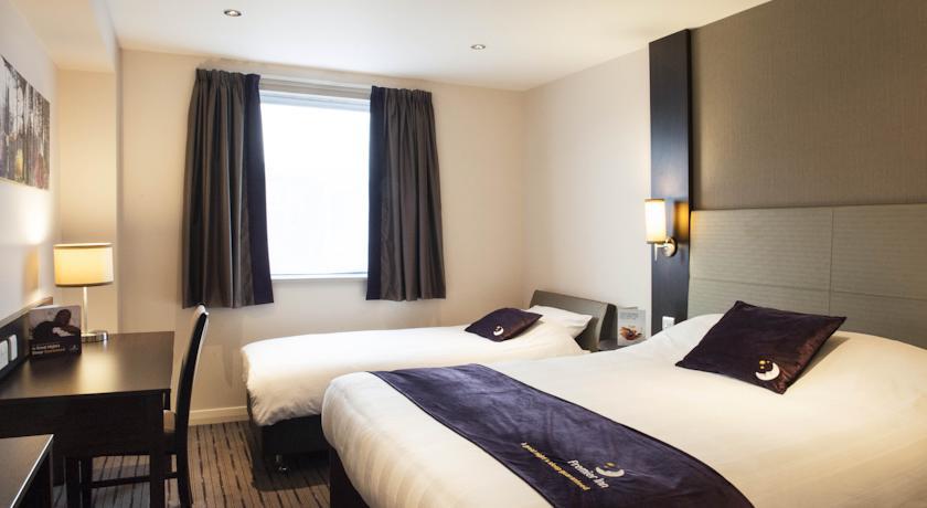 Premier Inn Дънфърмлин Стая снимка